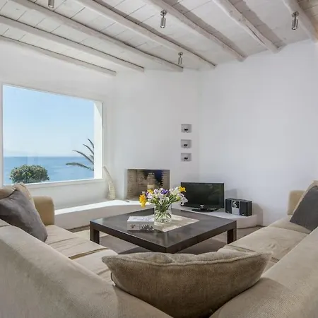 Ostraco, Beachfront House 50m From The Villa *